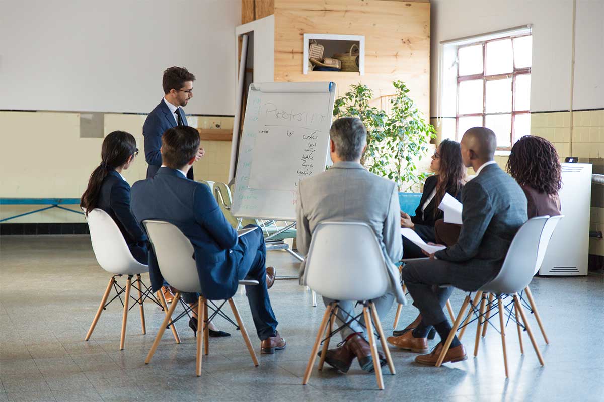Image d'une réunion de groupe